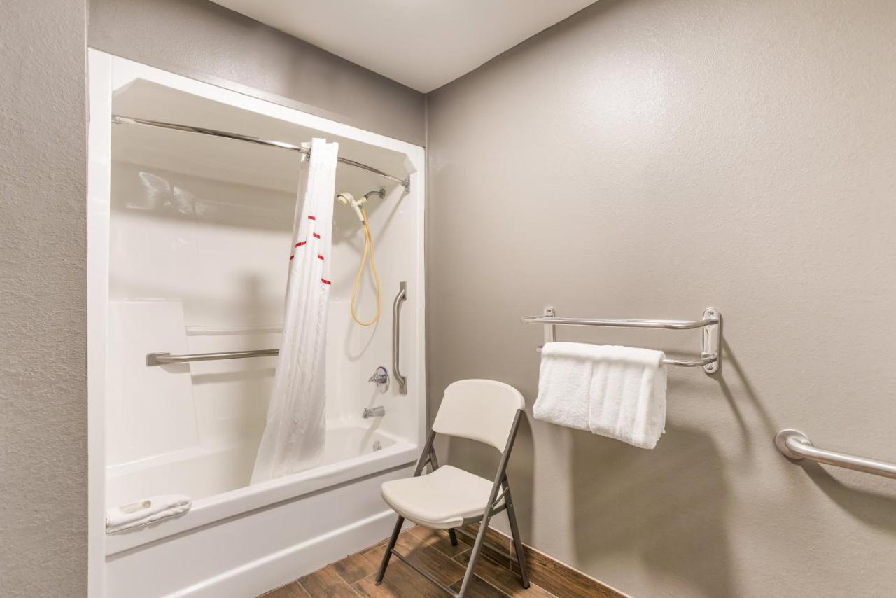 Red Roof Inn & Suites Athens, Al المظهر الخارجي الصورة