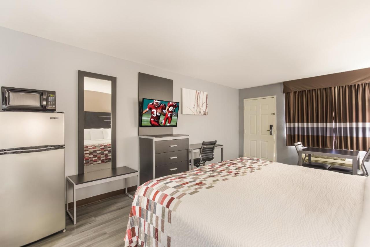 Red Roof Inn & Suites Athens, Al المظهر الخارجي الصورة