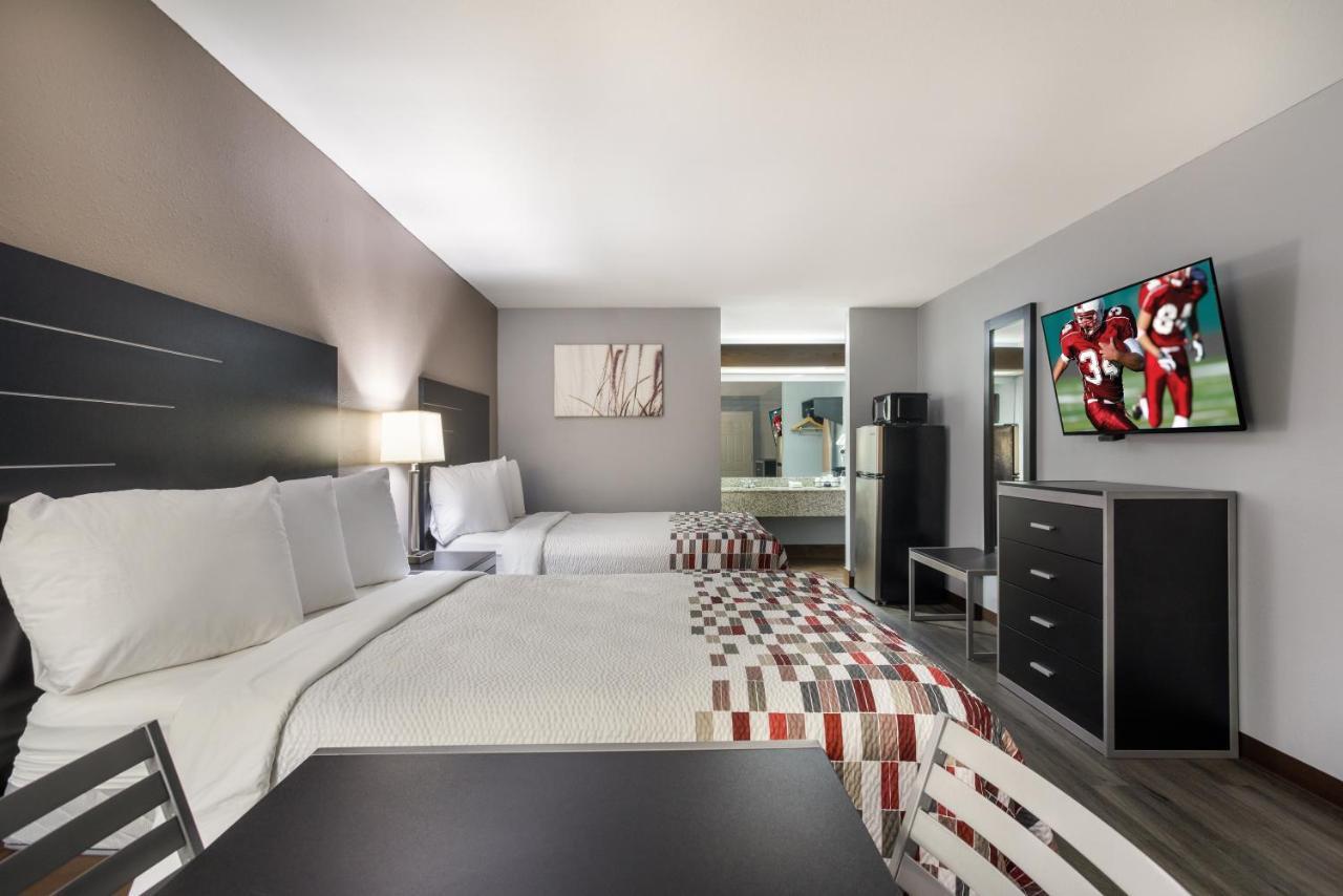 Red Roof Inn & Suites Athens, Al المظهر الخارجي الصورة